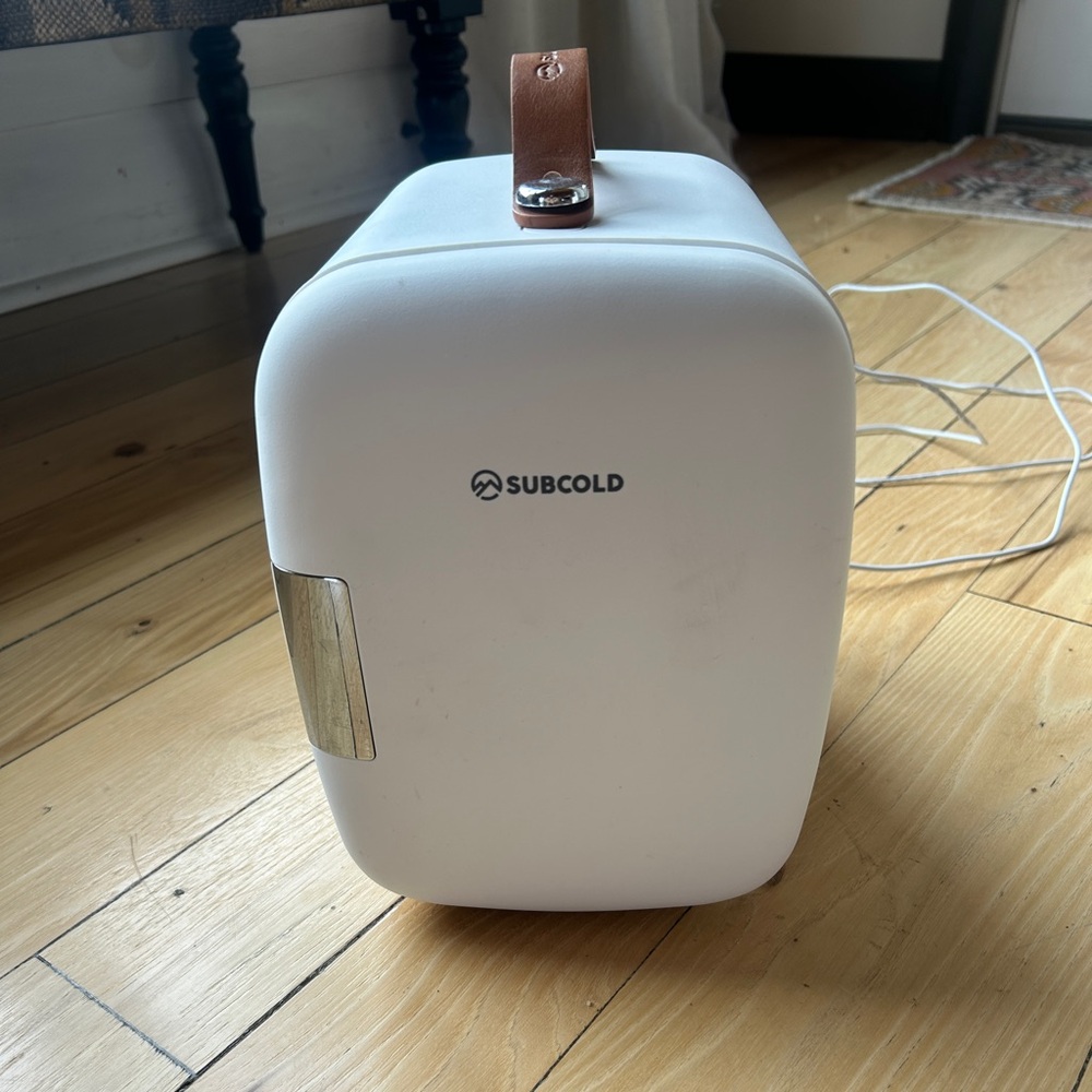 Subcold White Portable Mini Fridge